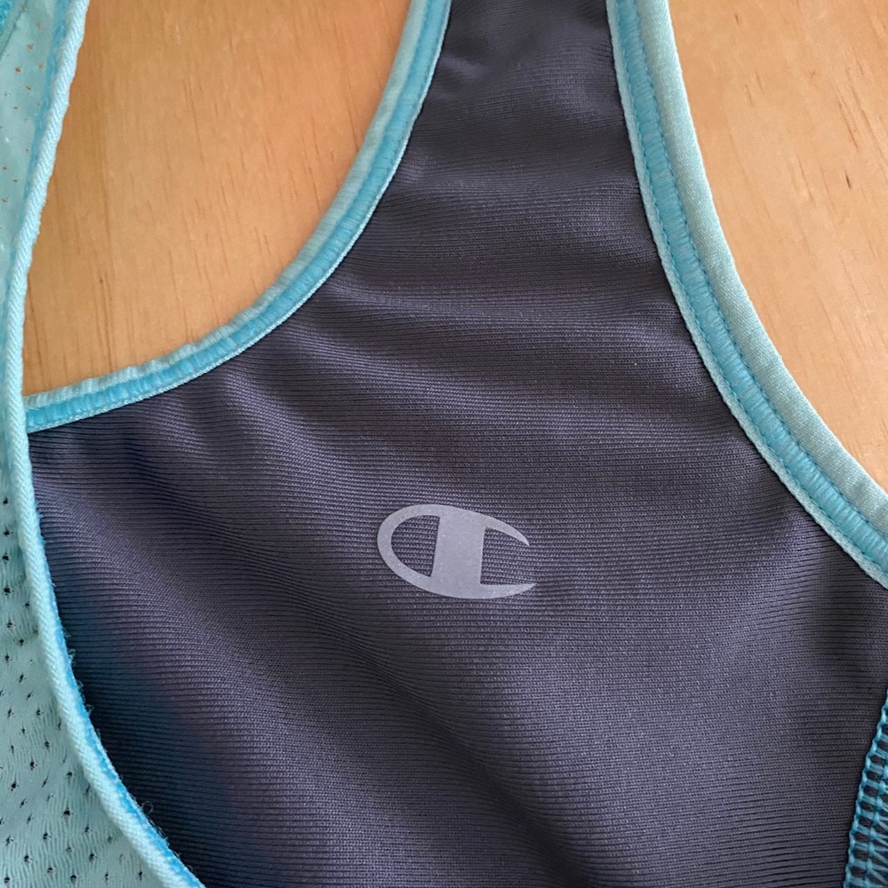 2 Champion sports bras - Picture 7 of 12